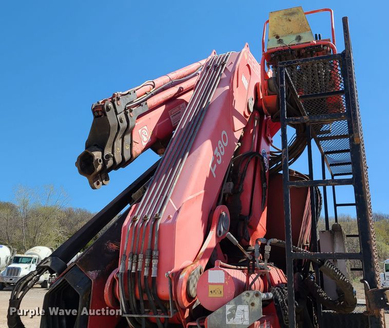 image for item DG7715 1992 Western Star 4864F crane truck