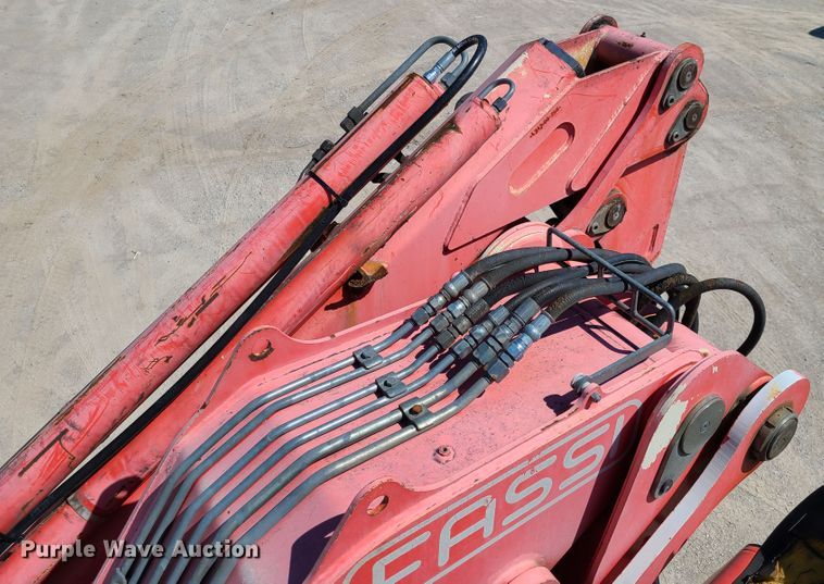 image for item DG7715 1992 Western Star 4864F crane truck