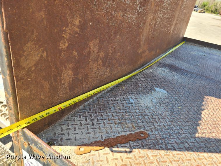 image for item DG7715 1992 Western Star 4864F crane truck