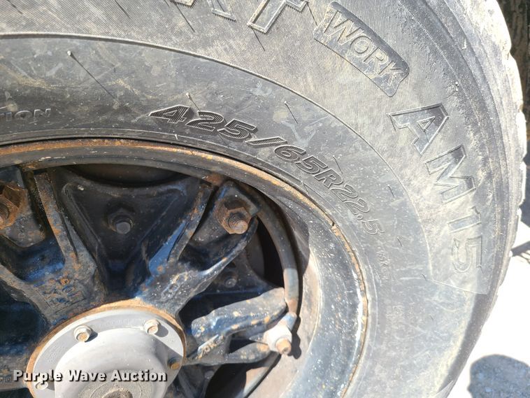 image for item DG7715 1992 Western Star 4864F crane truck