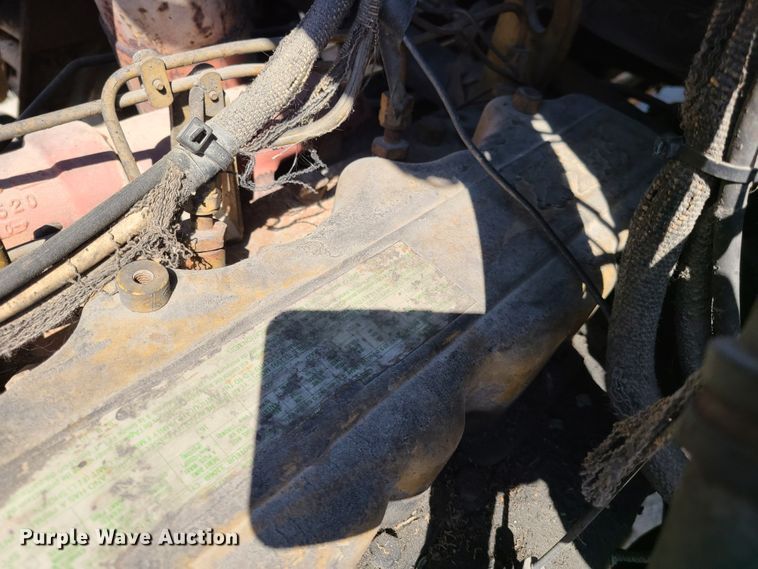 image for item DG7715 1992 Western Star 4864F crane truck