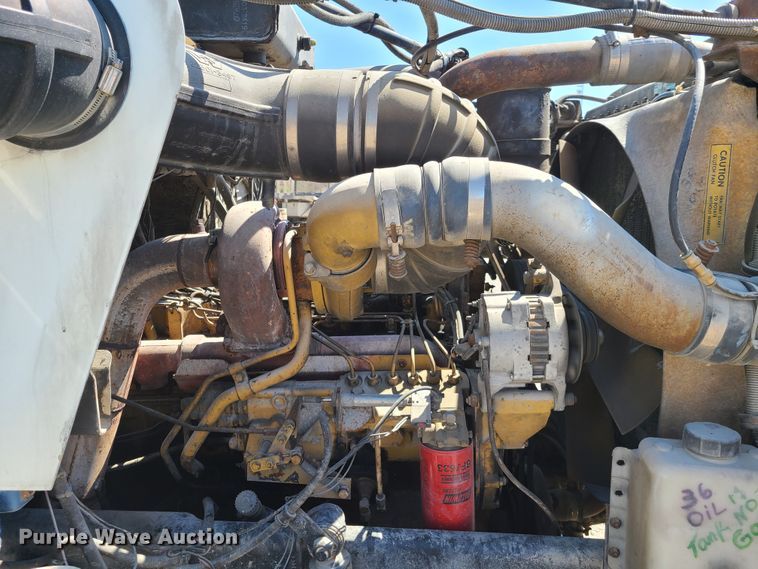 image for item DG7715 1992 Western Star 4864F crane truck