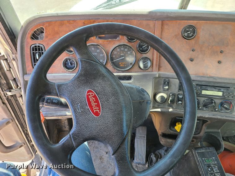 image for item DG7717 2009 Peterbilt 365 ready mix truck