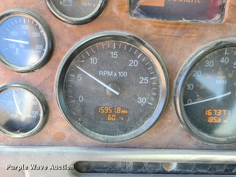 image for item DG7717 2009 Peterbilt 365 ready mix truck