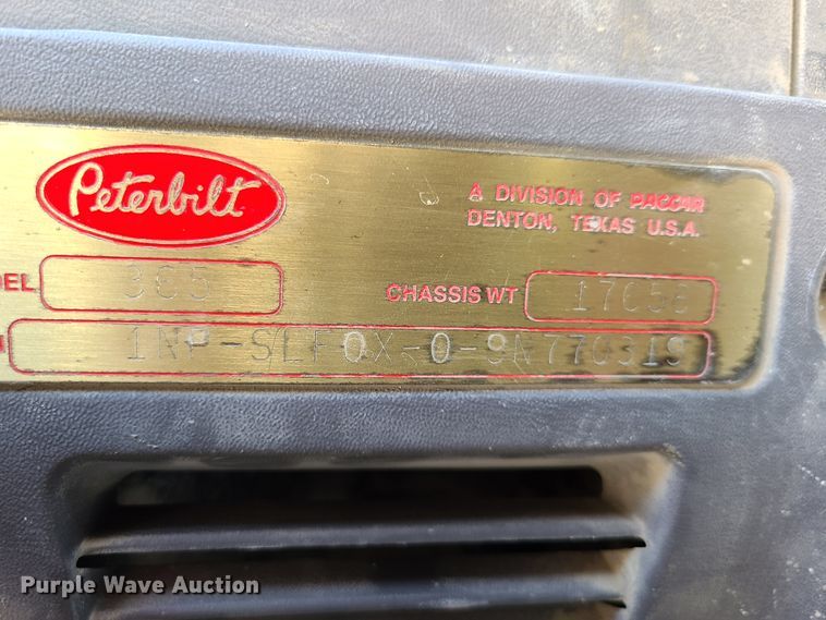 image for item DG7717 2009 Peterbilt 365 ready mix truck