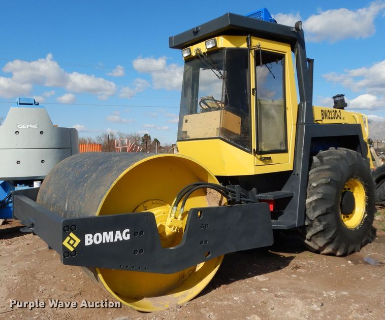 image for item DH2383 Bomag BW213D-2 single drum vibratory roller