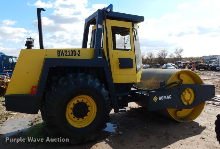 image for item DH2383 Bomag BW213D-2 single drum vibratory roller
