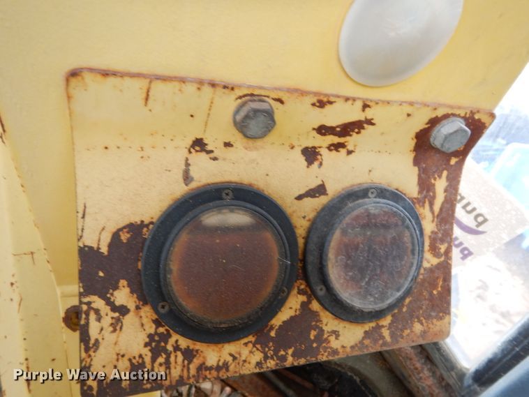 image for item DH2383 Bomag BW213D-2 single drum vibratory roller