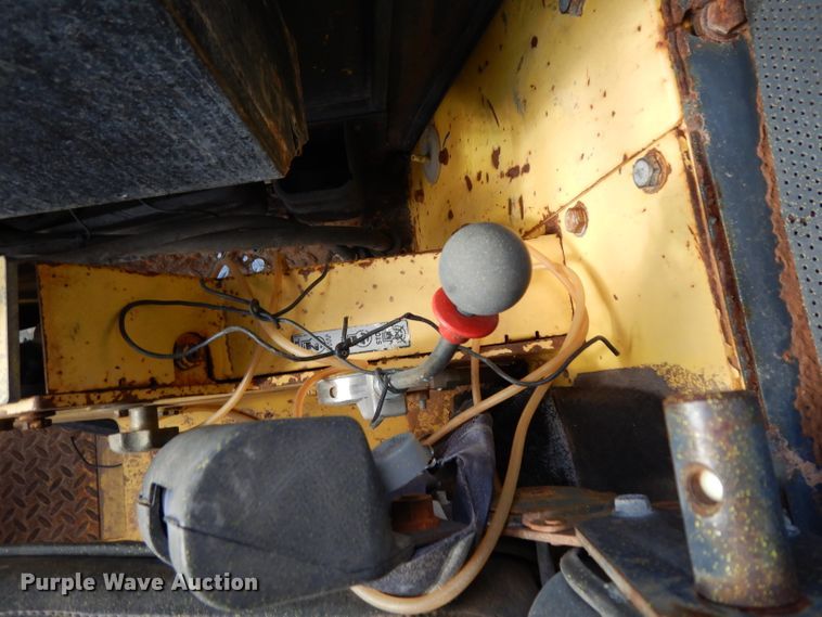image for item DH2383 Bomag BW213D-2 single drum vibratory roller