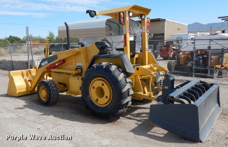 image for item DH2384 2000 John Deere 210LE  landscape tractor