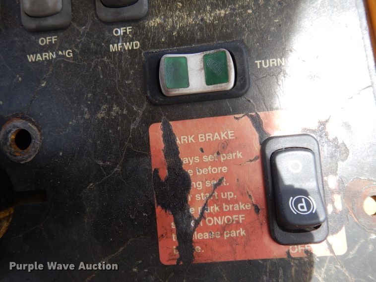 image for item DH2384 2000 John Deere 210LE  landscape tractor