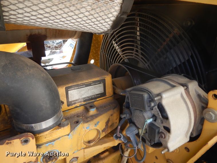 image for item DH2384 2000 John Deere 210LE  landscape tractor