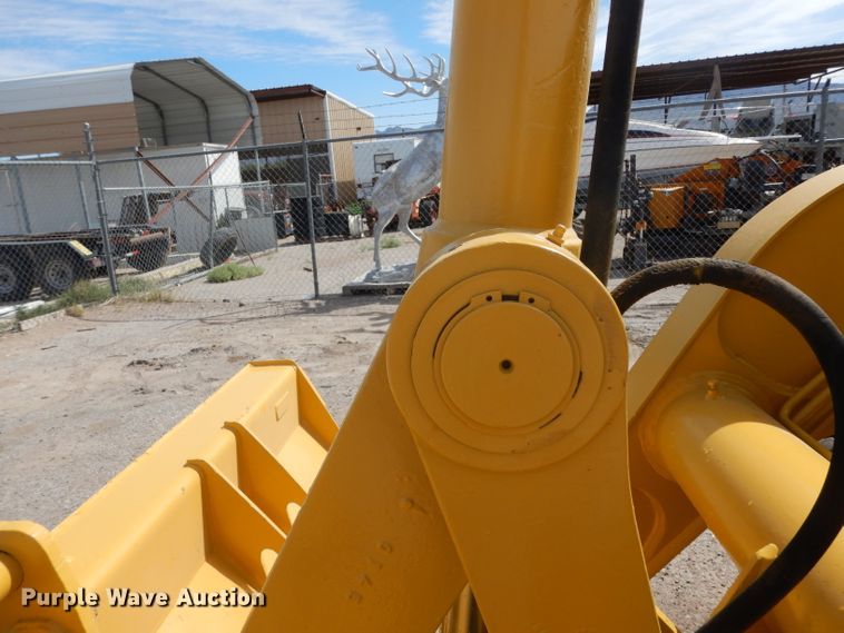 image for item DH2384 2000 John Deere 210LE  landscape tractor