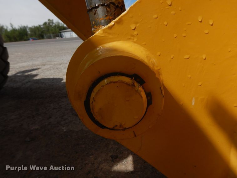 image for item DH2384 2000 John Deere 210LE  landscape tractor