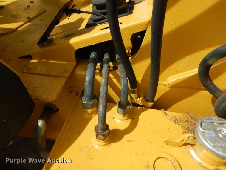 image for item DH2384 2000 John Deere 210LE  landscape tractor