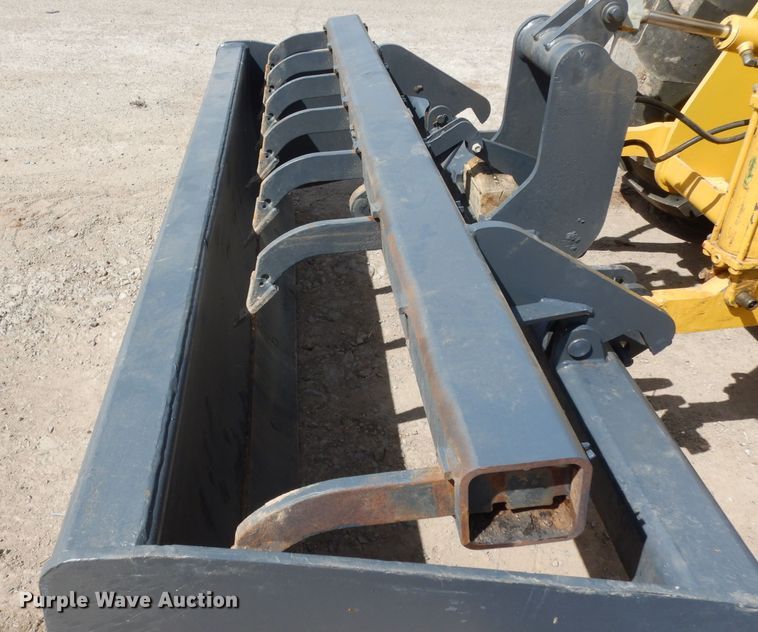 image for item DH2384 2000 John Deere 210LE  landscape tractor