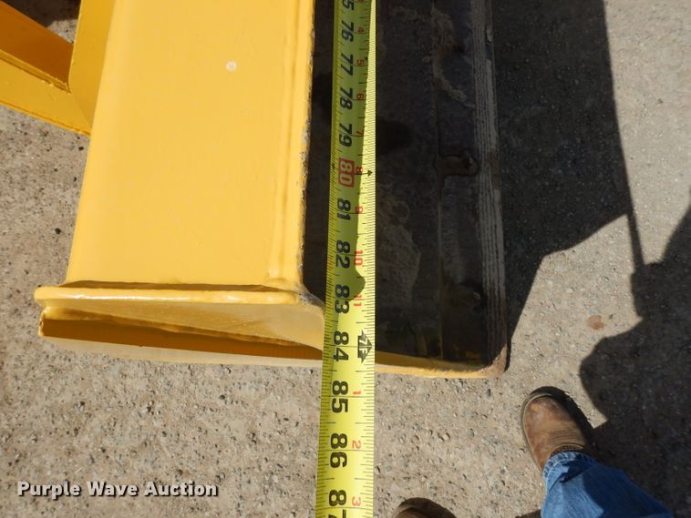 image for item DH2384 2000 John Deere 210LE  landscape tractor