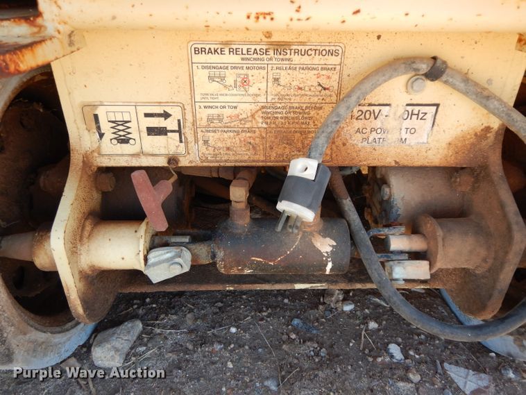 image for item DH2388 JLG 2032  scissor lift