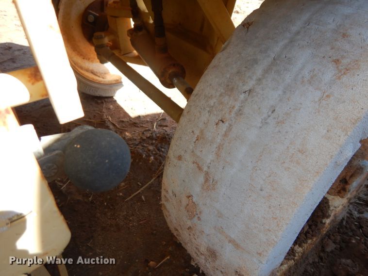 image for item DH2388 JLG 2032  scissor lift