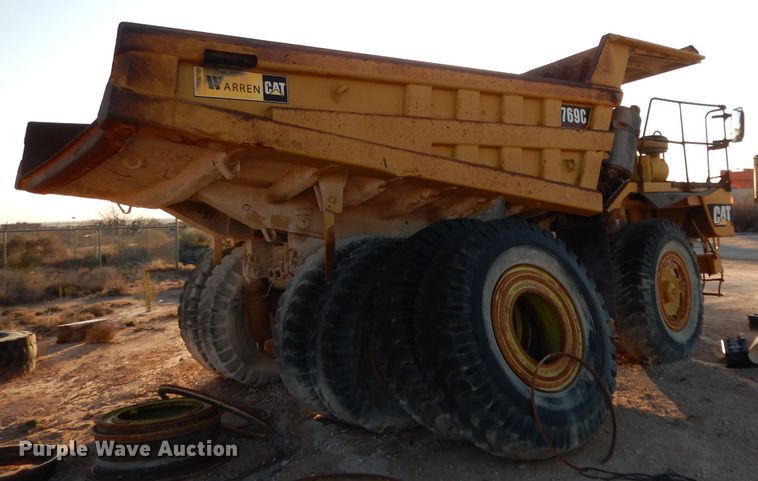 image for item DH2389 1995 Caterpillar 769C  off road haul truck