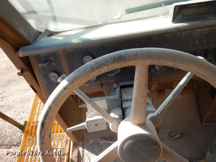 image for item DH2389 1995 Caterpillar 769C  off road haul truck