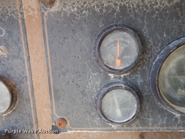 image for item DH2389 1995 Caterpillar 769C  off road haul truck