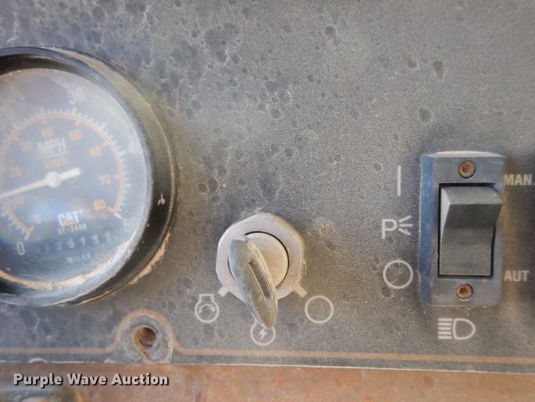 image for item DH2389 1995 Caterpillar 769C  off road haul truck