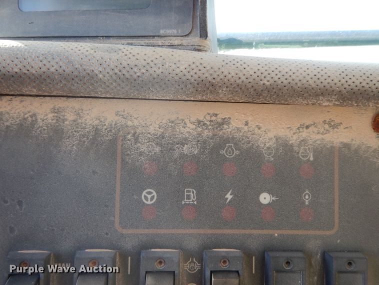 image for item DH2389 1995 Caterpillar 769C  off road haul truck