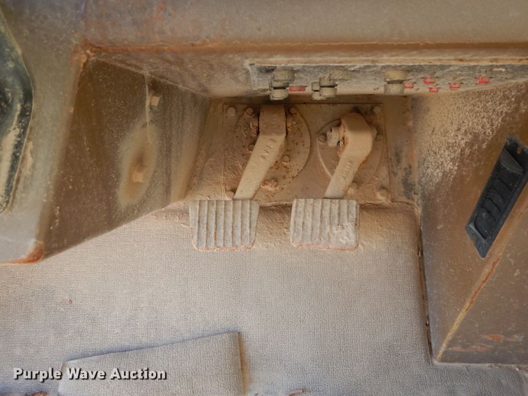 image for item DH2389 1995 Caterpillar 769C  off road haul truck