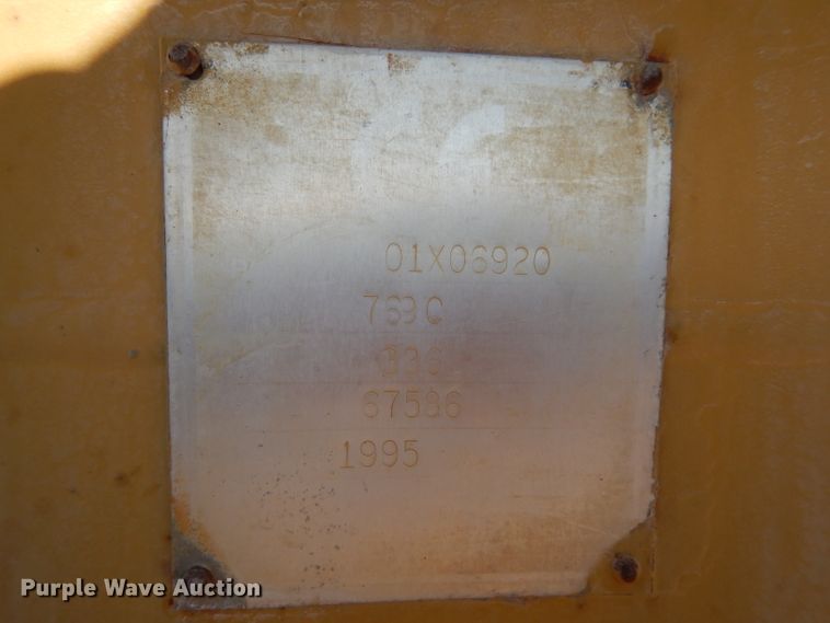 image for item DH2389 1995 Caterpillar 769C  off road haul truck