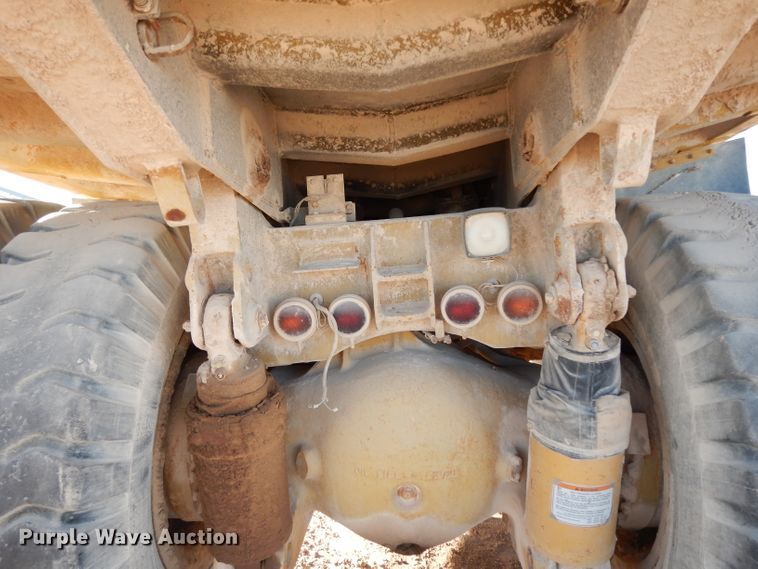 image for item DH2389 1995 Caterpillar 769C  off road haul truck