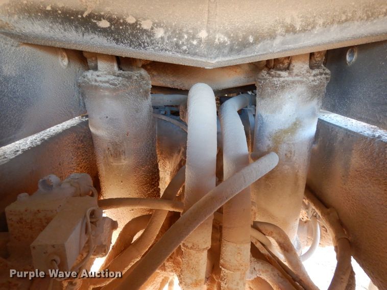 image for item DH2389 1995 Caterpillar 769C  off road haul truck