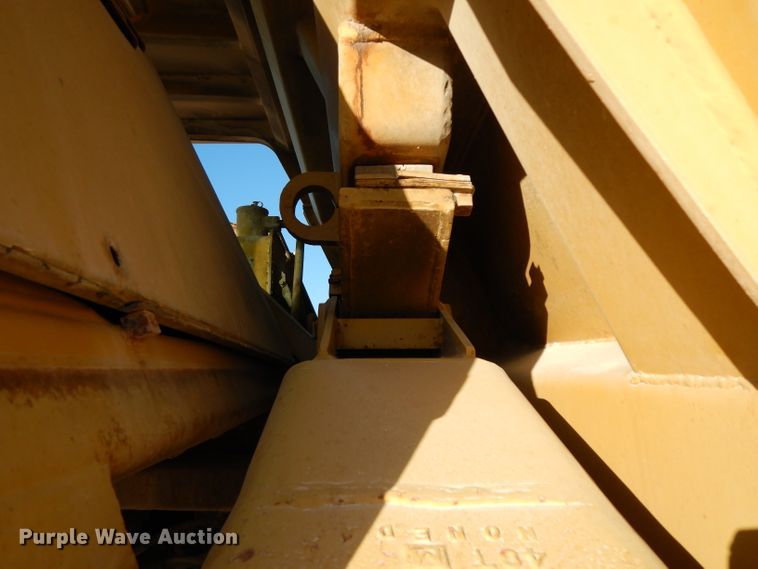 image for item DH2389 1995 Caterpillar 769C  off road haul truck