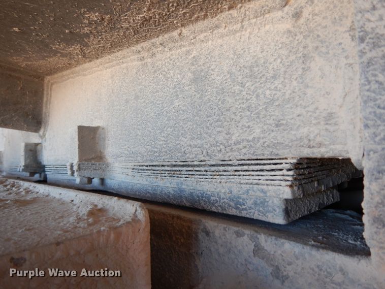 image for item DH2389 1995 Caterpillar 769C  off road haul truck