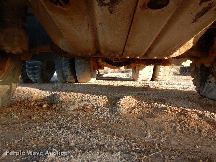 image for item DH2389 1995 Caterpillar 769C  off road haul truck