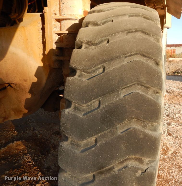 image for item DH2389 1995 Caterpillar 769C  off road haul truck