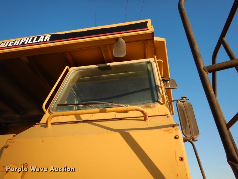 image for item DH2389 1995 Caterpillar 769C  off road haul truck