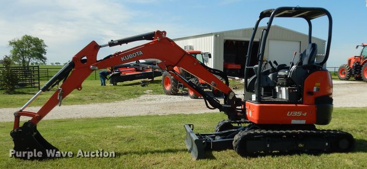 image for item DH2458 2013 Kubota U35-4 mini excavator