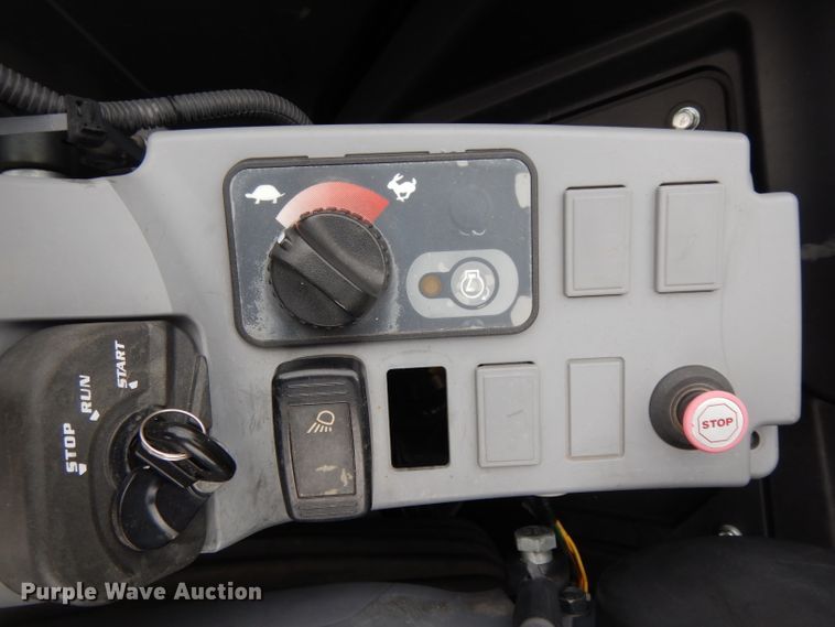 image for item DH2458 2013 Kubota U35-4 mini excavator