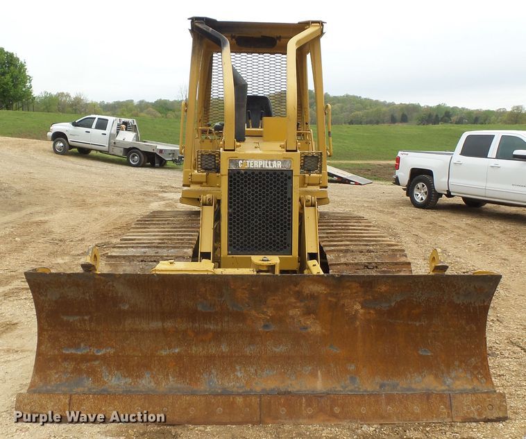 image for item DH7918 1993 Caterpillar D4C LGP  crawler dozer