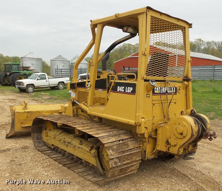 image for item DH7918 1993 Caterpillar D4C LGP  crawler dozer