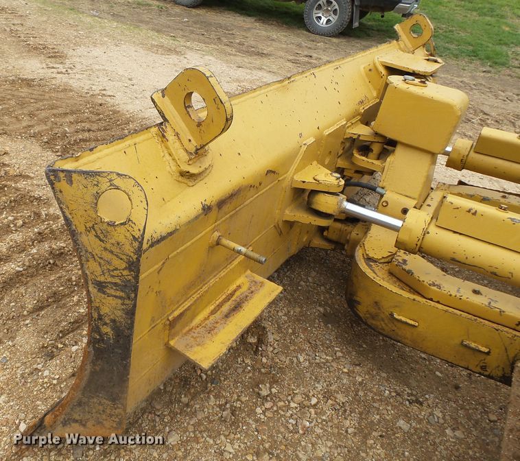 image for item DH7918 1993 Caterpillar D4C LGP  crawler dozer