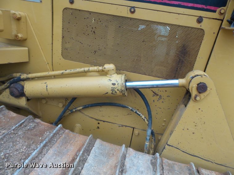 image for item DH7918 1993 Caterpillar D4C LGP  crawler dozer
