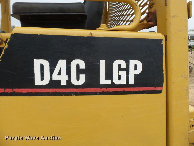 image for item DH7918 1993 Caterpillar D4C LGP  crawler dozer