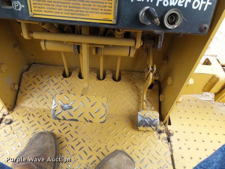 image for item DH7918 1993 Caterpillar D4C LGP  crawler dozer