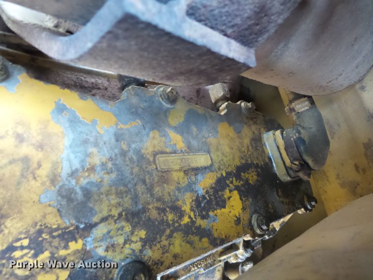 image for item DH7918 1993 Caterpillar D4C LGP  crawler dozer