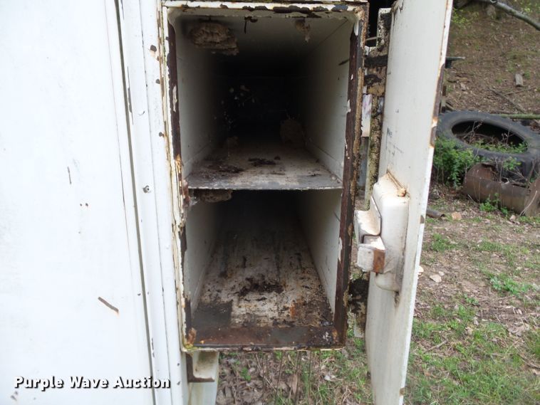 image for item DH7919 Altec utility bed