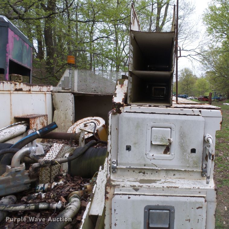 image for item DH7919 Altec utility bed