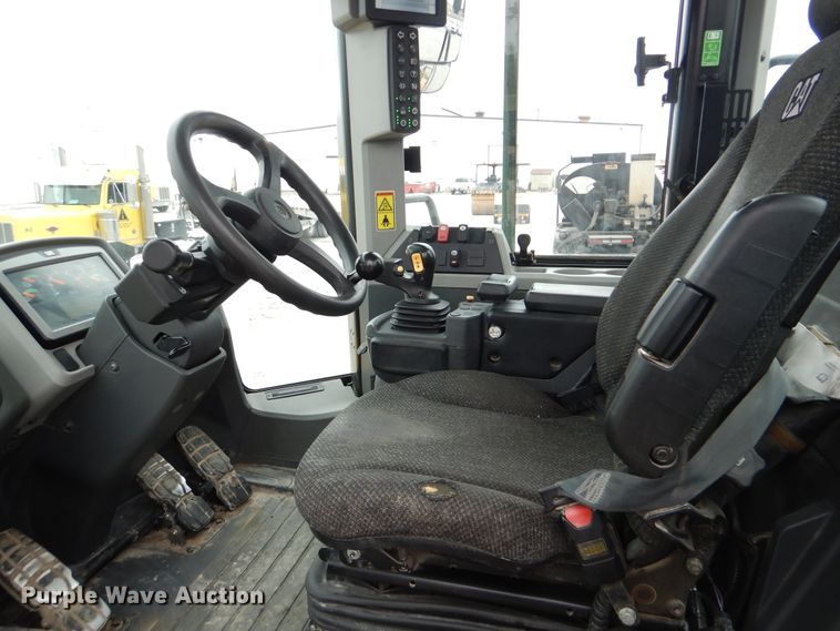 image for item DI2471 2015 Caterpillar 950M  wheel loader