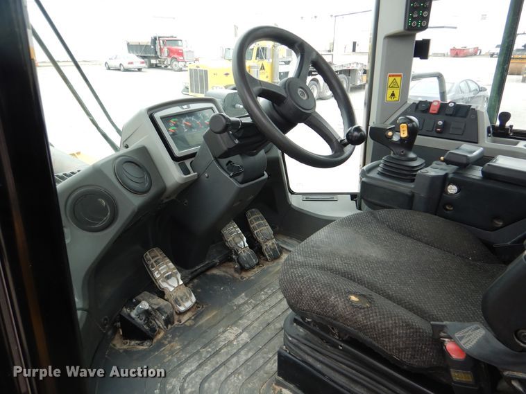 image for item DI2471 2015 Caterpillar 950M  wheel loader